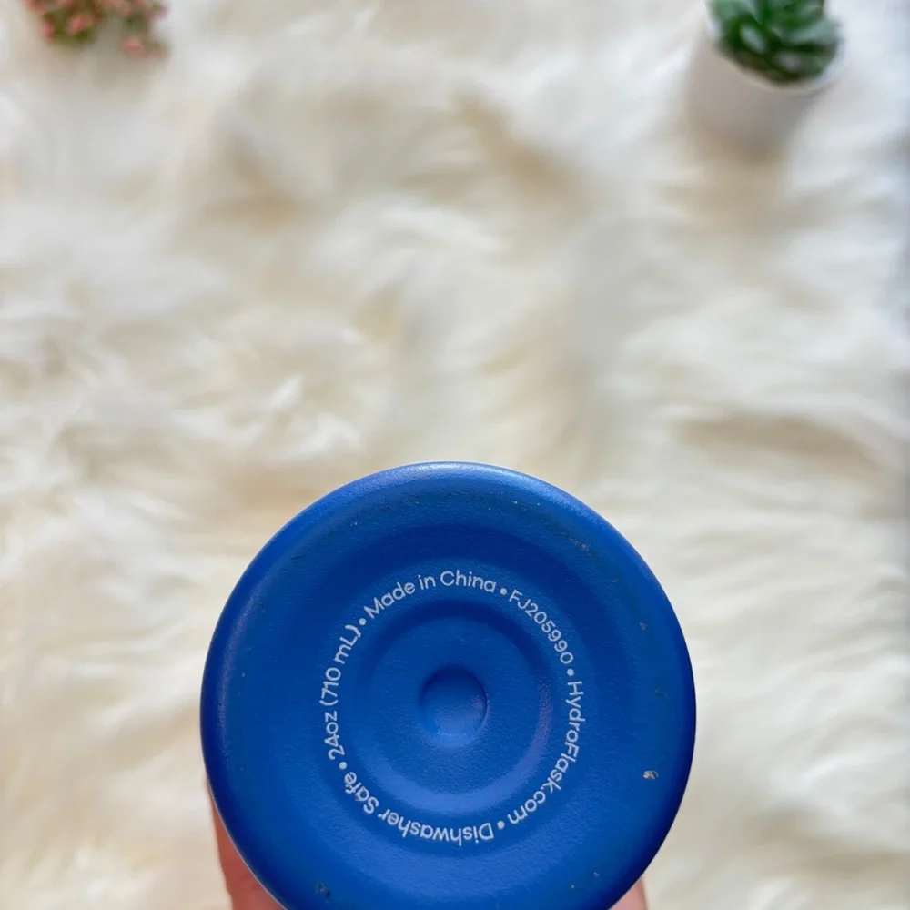 Hydro Flask Insulated 24oz Water Bottle Cascade - Picture 3 of 3